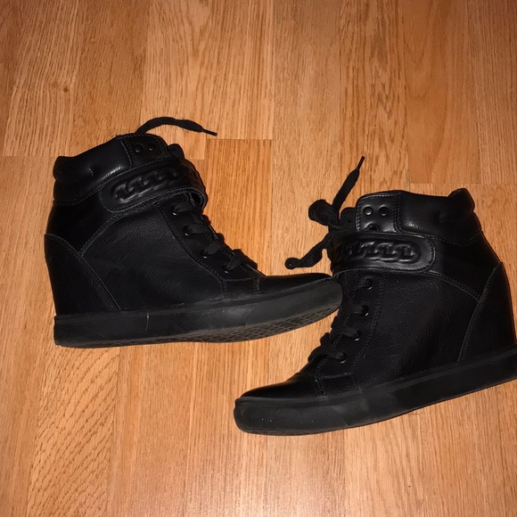 ALDO Sneaker Shoes - Picture 6 of 7